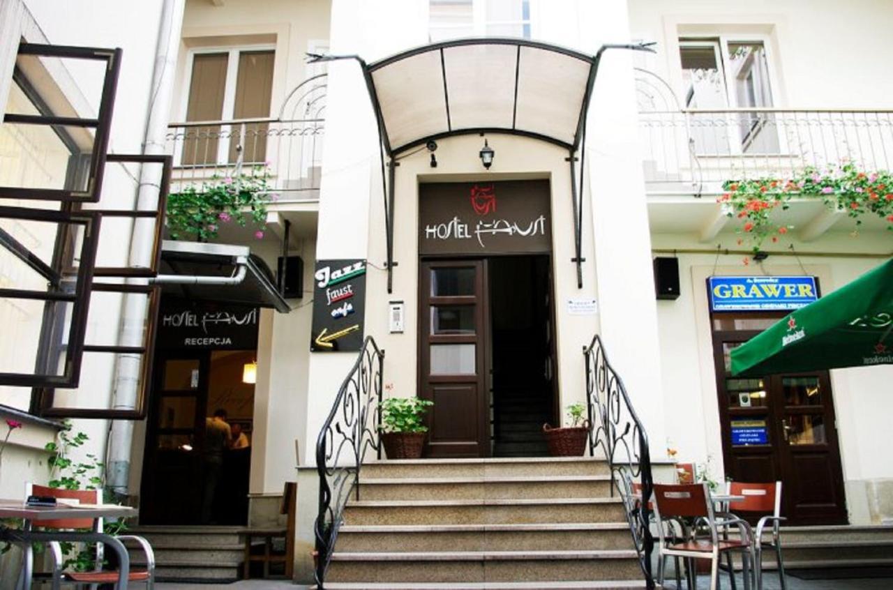 Faust Aparthostel Krakow Exterior photo